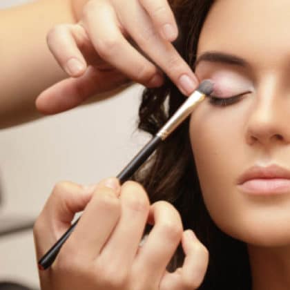 Trucco su donna